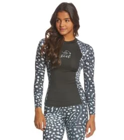 Xcel Women's Ocean Ramsey UV 6oz. Long Sleeve Rashguard W/ Key Pocket