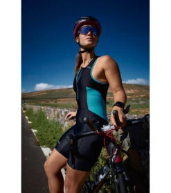 Zone3 Women's Activate Trisuit -Swimming And Diving 7583264473256 blackturquoise 6a