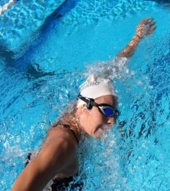 STREAM 3 Waterproof MP3 Player With Bluetooth -Swimming And Diving 7789171769512 blueblack 9a